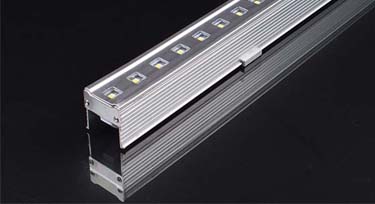 線條燈價(jià)格怎么查?來光臣照明有答案!