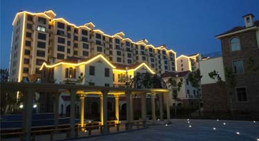 洋房別墅試燈成功 光臣照明H30 LED輪廓燈表現(xiàn)出色