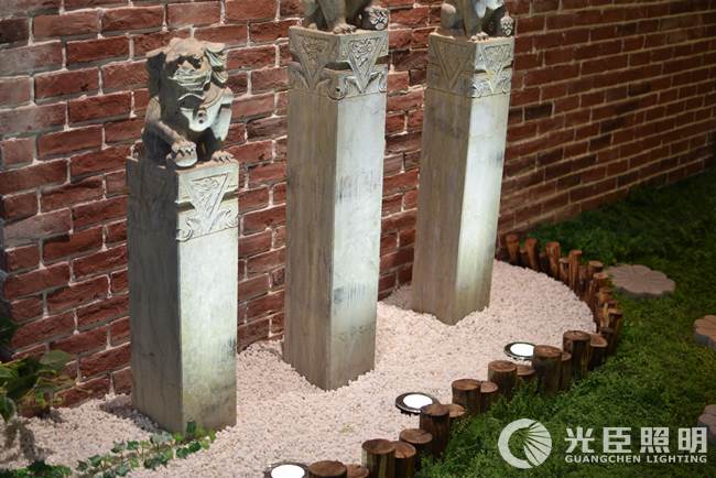 偏光LED地埋燈，既能打亮墻面又不會讓人感到刺眼