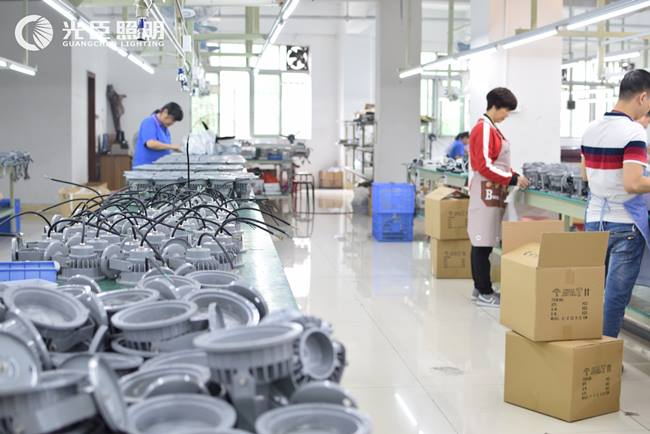 忙碌的一周，光臣照明LED射燈助力貴州景區(qū)夜景亮化